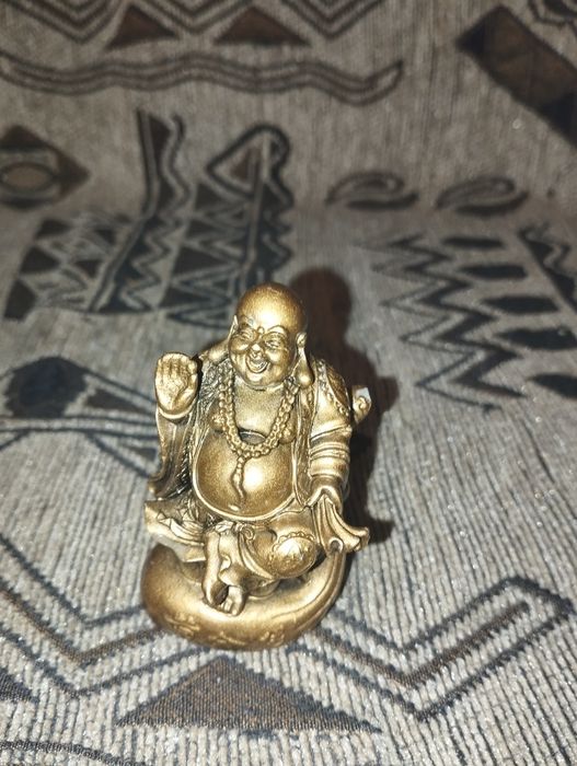 Сувенирные статуэтки Будды