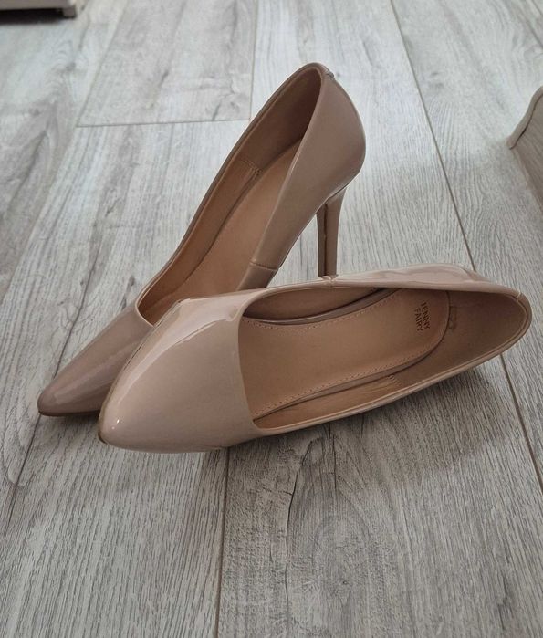 Pantofi stileto nr 37