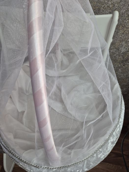 Продам стол.корзина для свадьбы