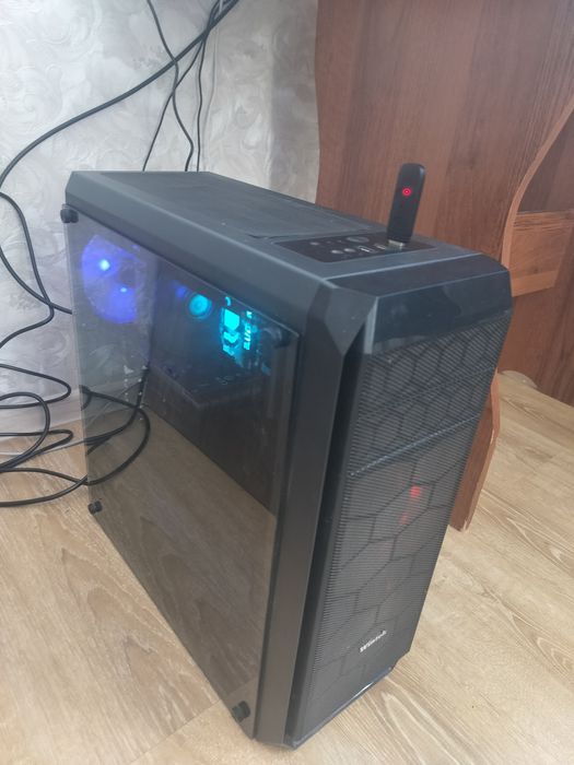 Игровой компьютер в комплекте