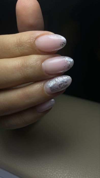 Маникюр и педикюр