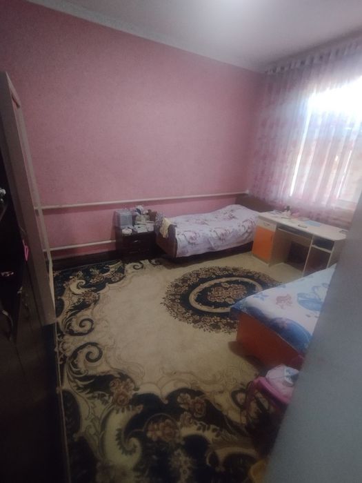 Олмалиқ шахар эвалакда уй сотилади