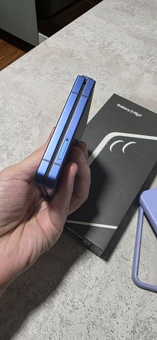 Samsung z flip 7 продам