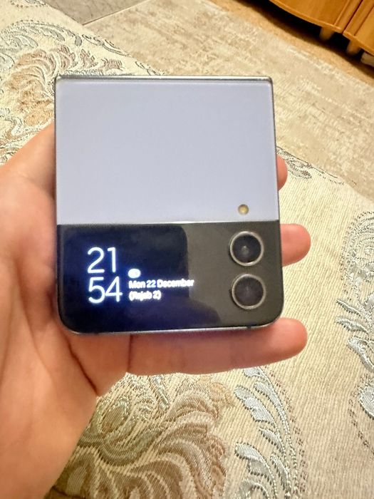 Samsung z flip 4 8/256