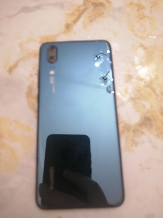 Смартфон Huawei p 20