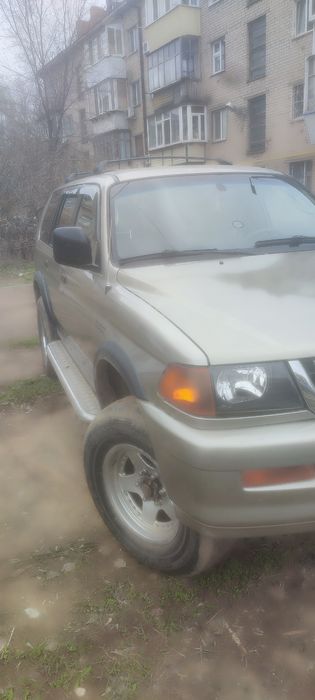 Продам Монтеро спорт1