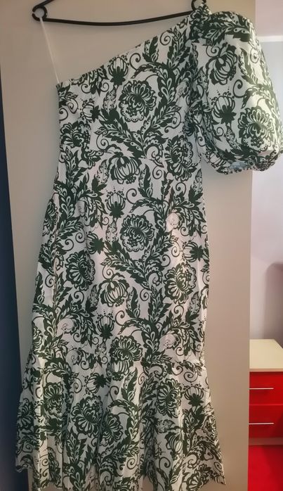 Rochie midi noua model deosebit
