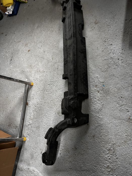 Absorbant bară față audi q7.4m.