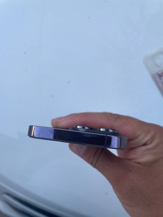 Iphone 14 pro kar dok bor
