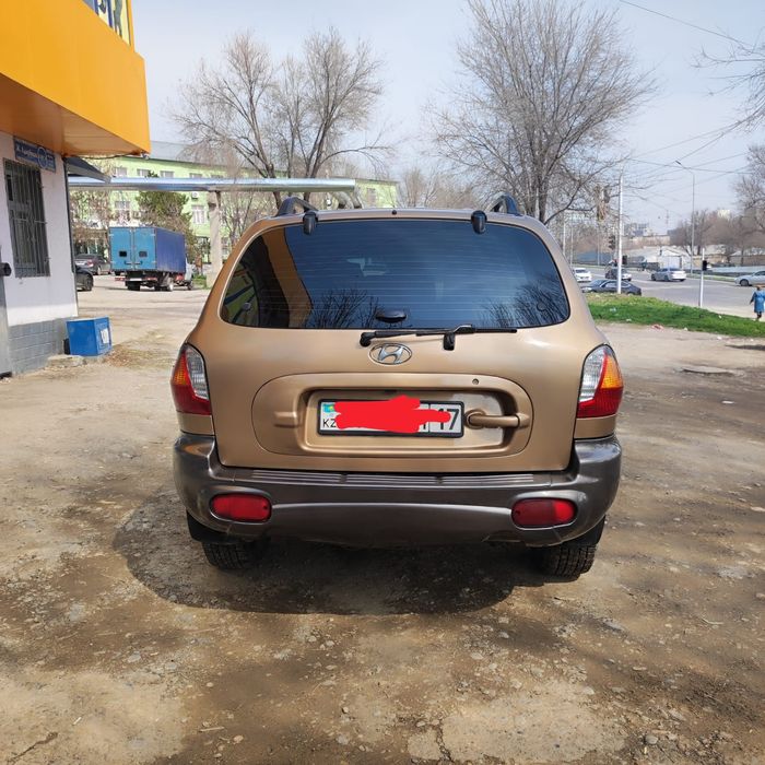 Машина Hyundai Santa Fe 2002