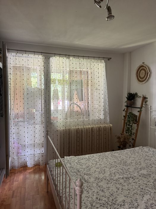 Vanzare apartament 3 camere