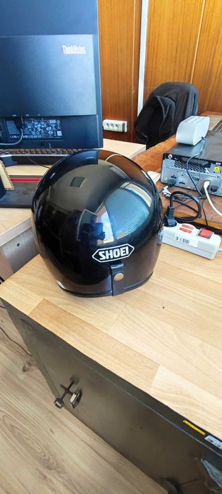 Продавам какска за мотор SHOEI и очила