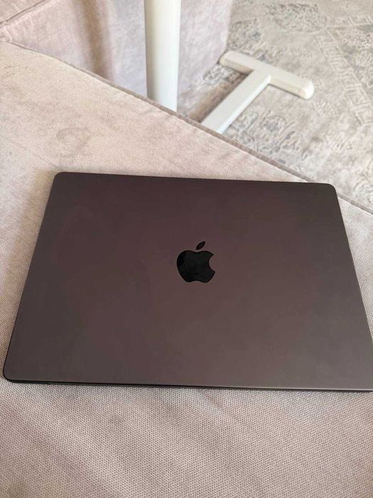 MacBook Pro 14" 1 ТБ SSD / M3 Pro (ноябрь 2023)