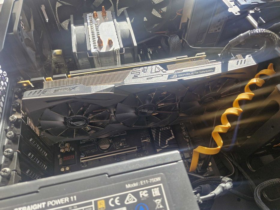 GTX 1070 8gb Asus Rog Strix