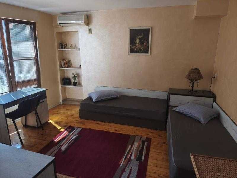 Дава се под наем Едностаен апартамент в Бургас, Възраждане - 67 кв.м за 408 € - Снимка #5