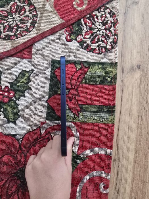 Iphone 12 256гб icloud заключен отлично състояние!