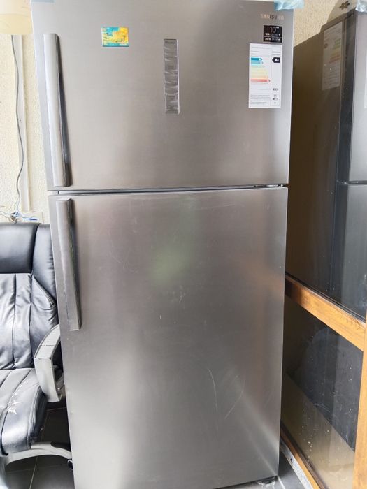 Холодильник новый