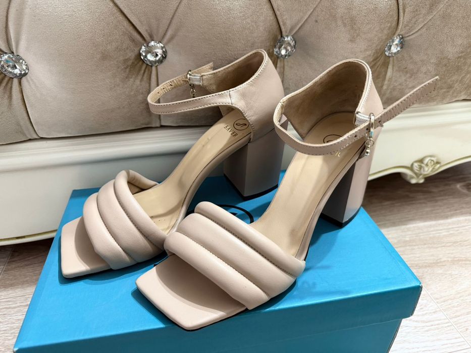 Босоножки по 5000тг