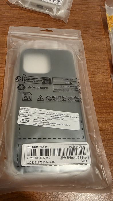 3 huse iphone 15 pro max