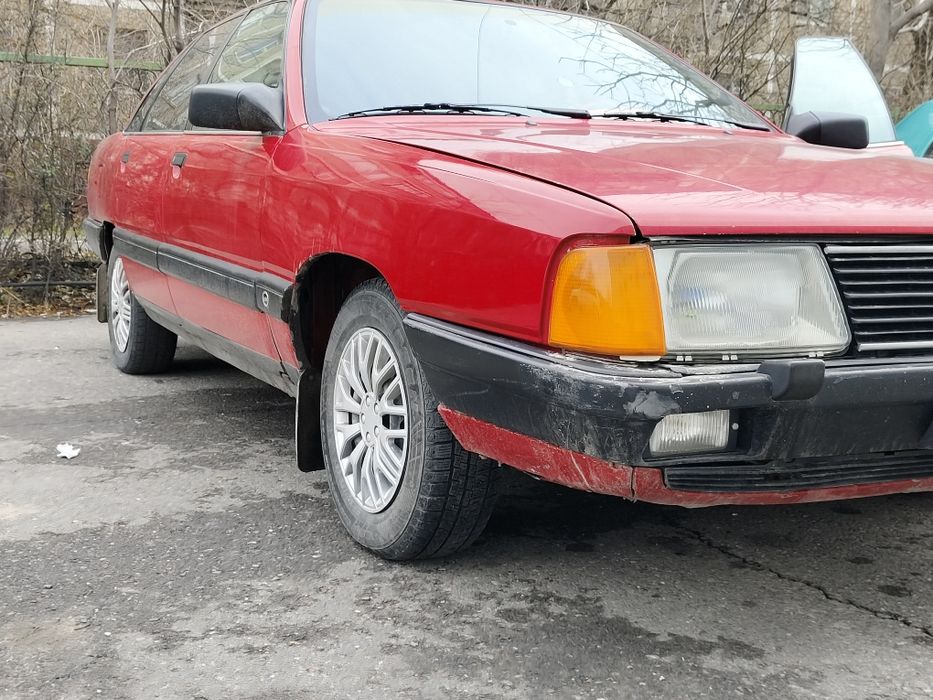 Ауди 100 жағдайы зың