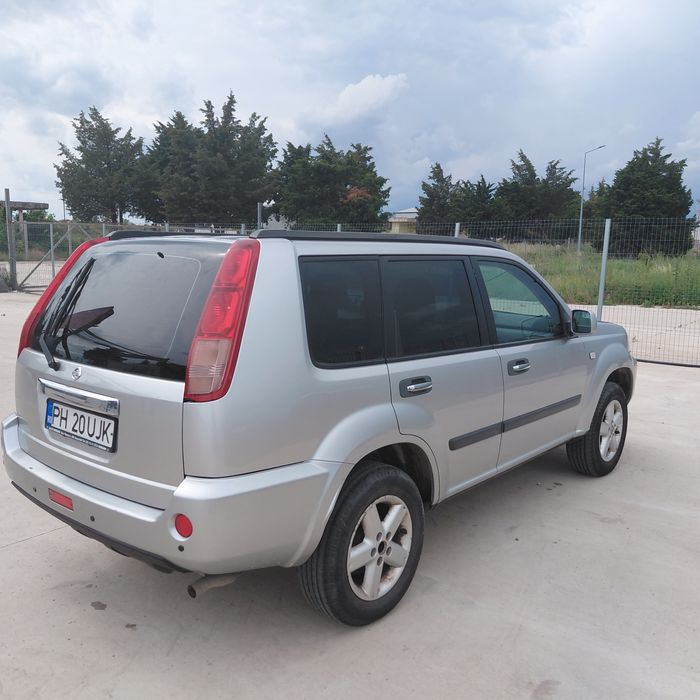 Vand Nissan X-trail urgent , propritar
