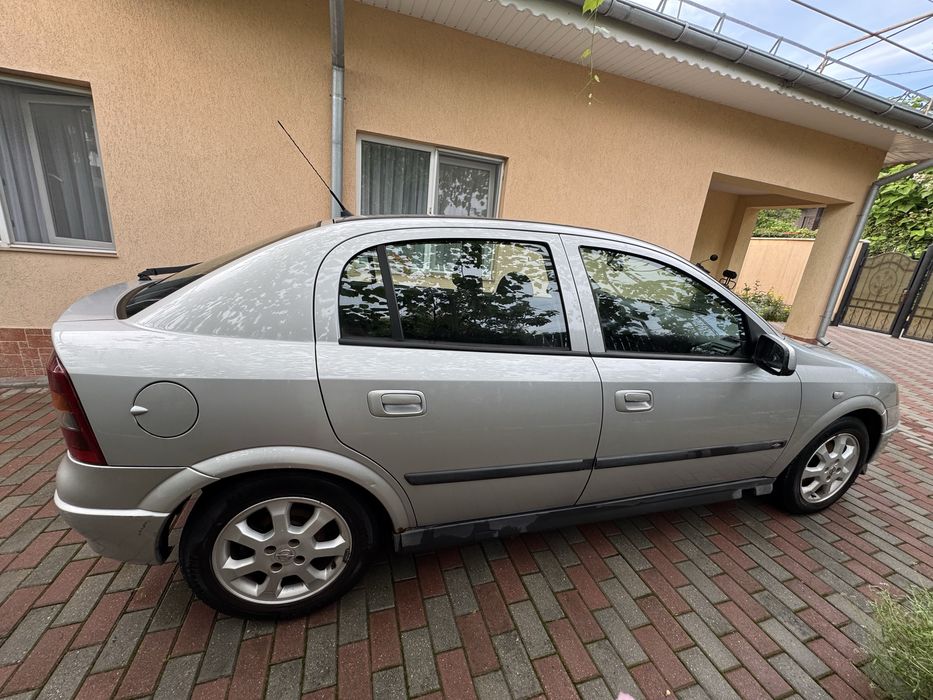 Vand Opel Astra 2003