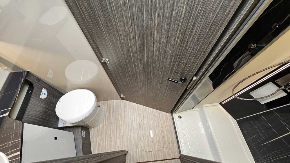 Autorulota Integrata McLouis Fiat 180 CP,AUT,Truma Diesel,2026,4 loc