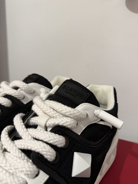 Valentino Garavani One Stud XL