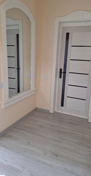 СРОЧНО!!! Сдаётся своя двухкомнатная квартира Сергели Строитель 2/3/9