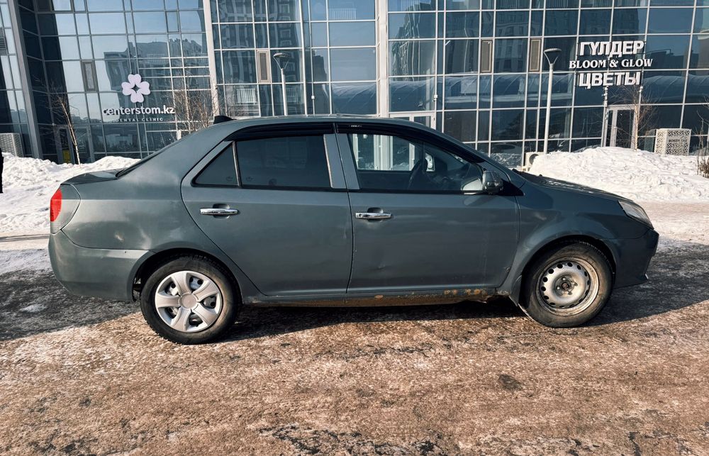 Продам машину geely mk