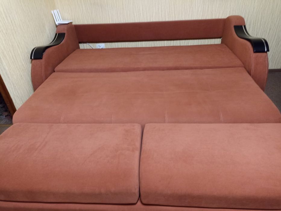 Продам диван в отличном состояни