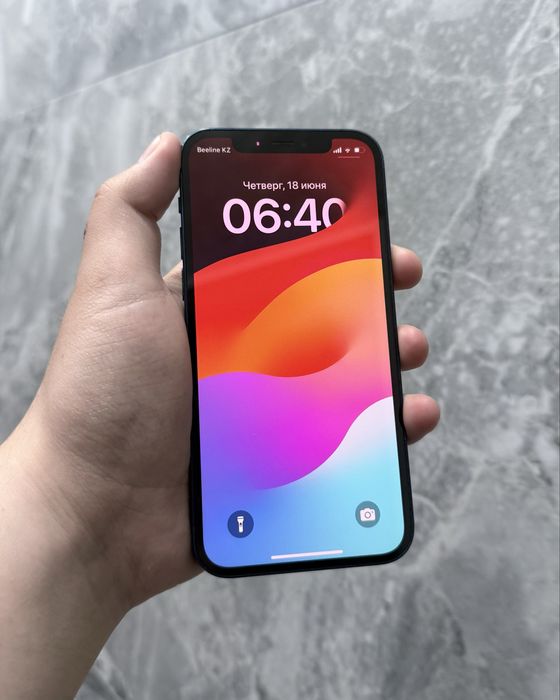 Продам Iphone 12