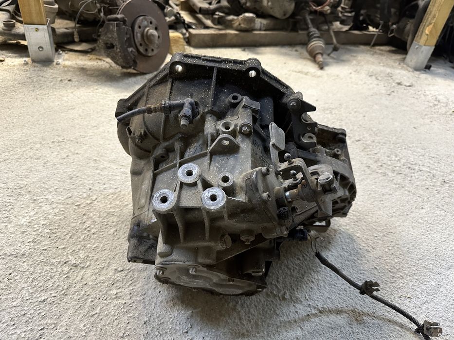 Скоросна кутия Астр Г 1.6 бензин 99 г