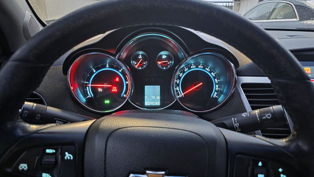 Шевролет Круз 2.0 2012 година/ Chevrolet Cruze