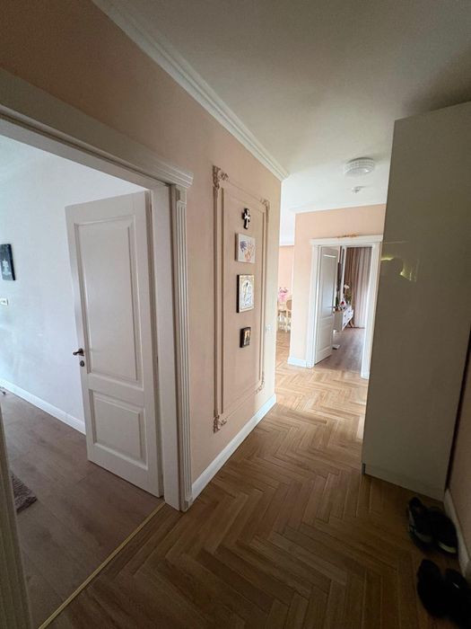 Persoană fizică Vând apartament cu 3 camere, urgent!