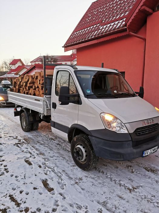 Vând lemne pentru foc