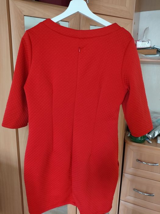 Продам платья в хорошем состоянии.