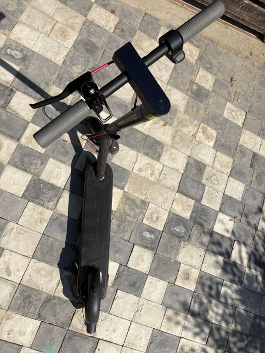 Trotineta electrica Xiaomi Scooter 4 PRO