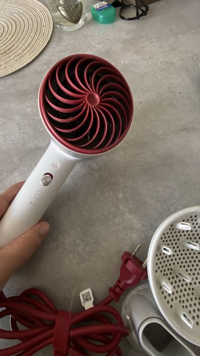 Продам фен Xiaomi Soocas 1800 w