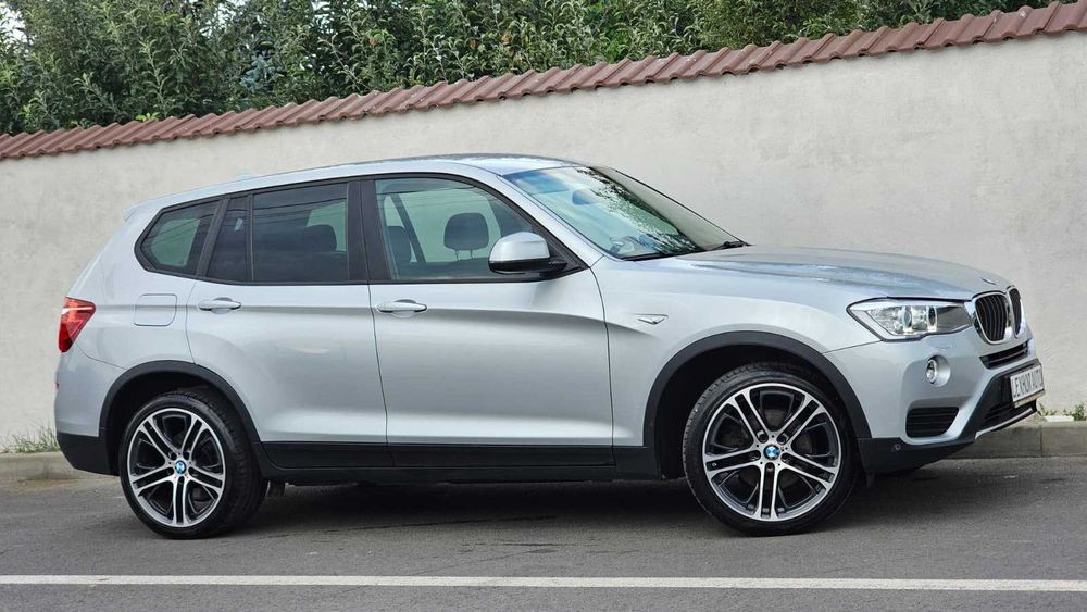 BMW X3 F25 LCI 2.0d 190cp B47 X-Drive 4x4 / Distronic Line Assist Piele Volan Incalzit / TOP