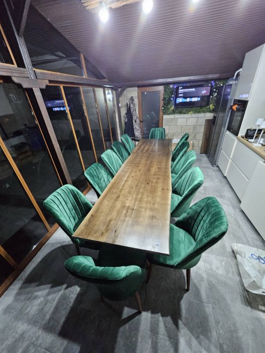 Трапезна маса от масив - дъб- с метални крака