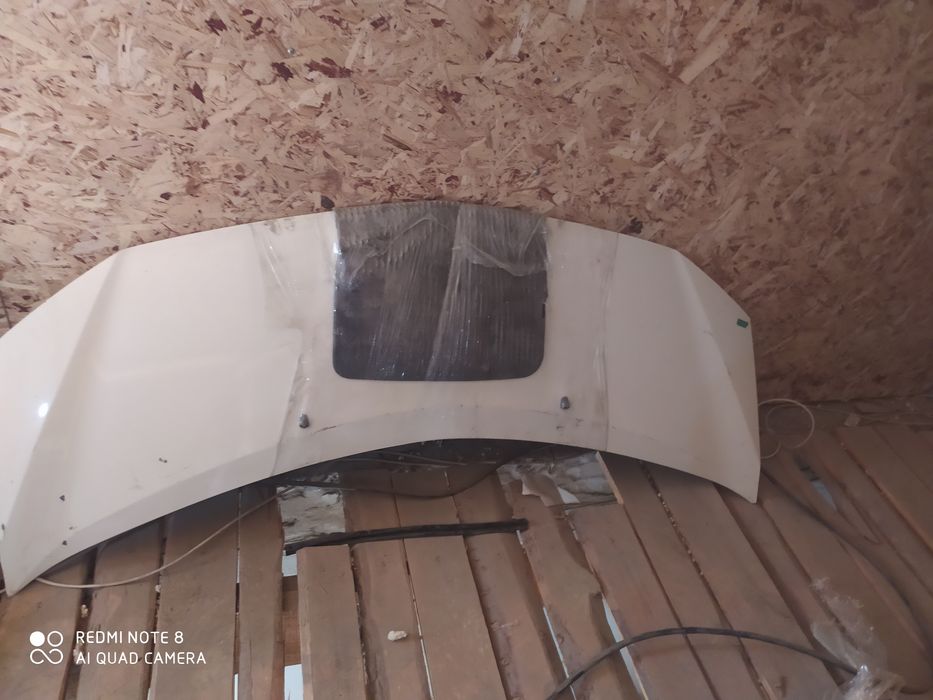 Таета альфард капот