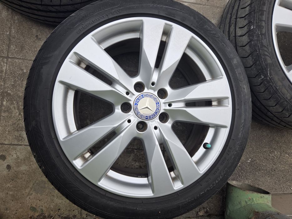 Джанти и гуми за мерцедес 17 w204