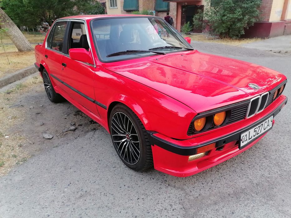 BMW E30 1986 года