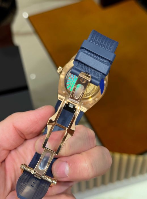 Vacheron Constantin Anti-Magnetic синьо