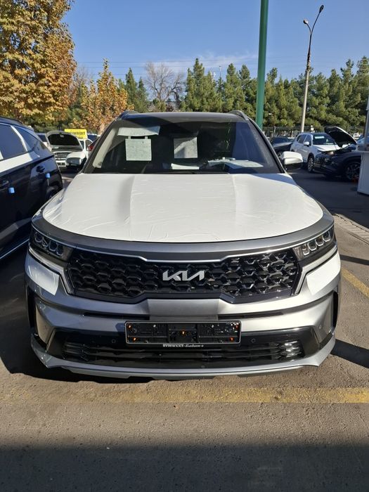 Kia Sorento  2023yil. Probeg 14500 km  Holati idealni