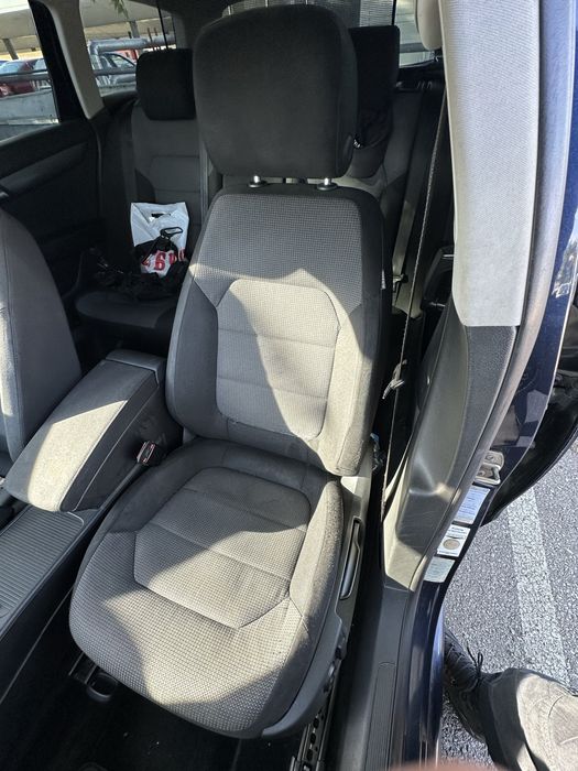 Седалки VW passat B7