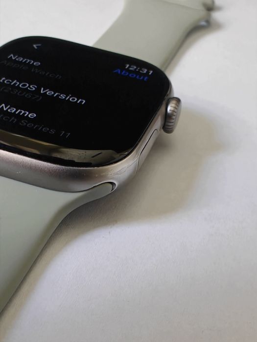Продава Apple watch 11 46mm  GPS/100 % battery health