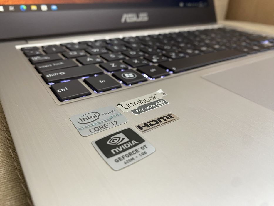 Игровой, мощный, дорогой ноутбук Asus Zenbook Core i7