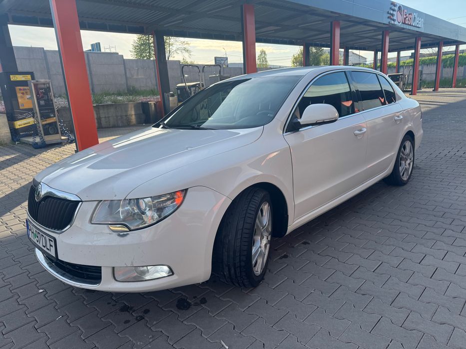 Vând skoda superb 2